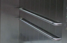 Поручни кабины лифта